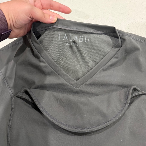 Lalabu baby wearing shirt/dad - Picture 2 of 2